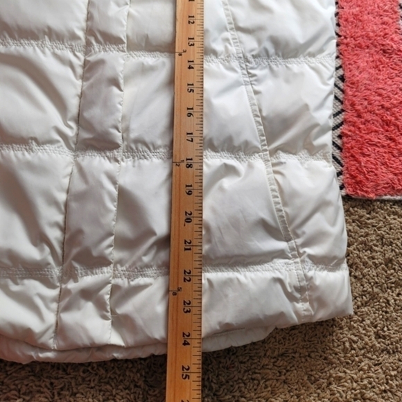 EDDIE BAUER IVORY QUILTED GOOSE DOWN VEST, sz SMALL - Picture 15 of 15